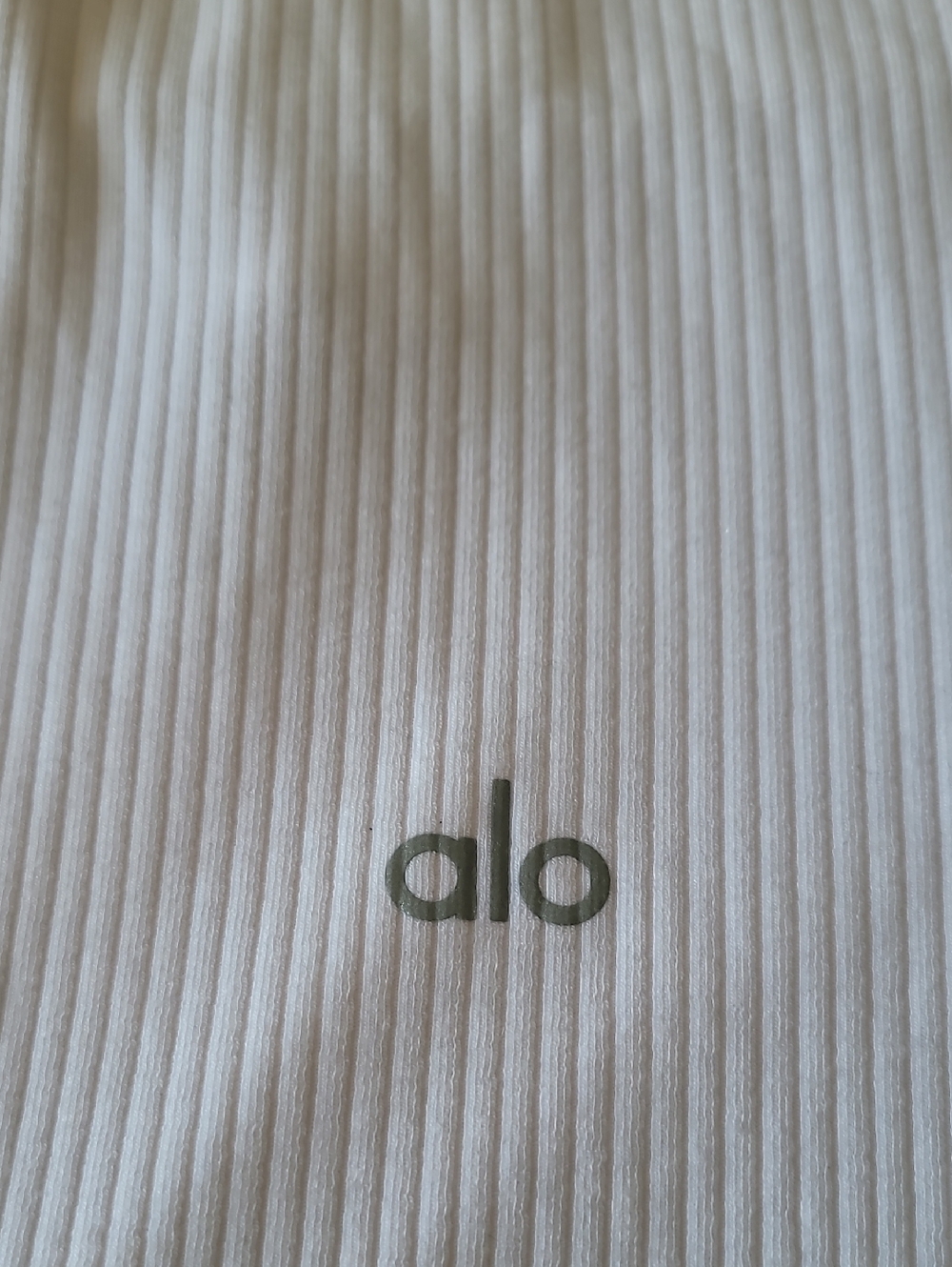ALO Yoga Ribbed Insight Tank - Picture 9 of 12